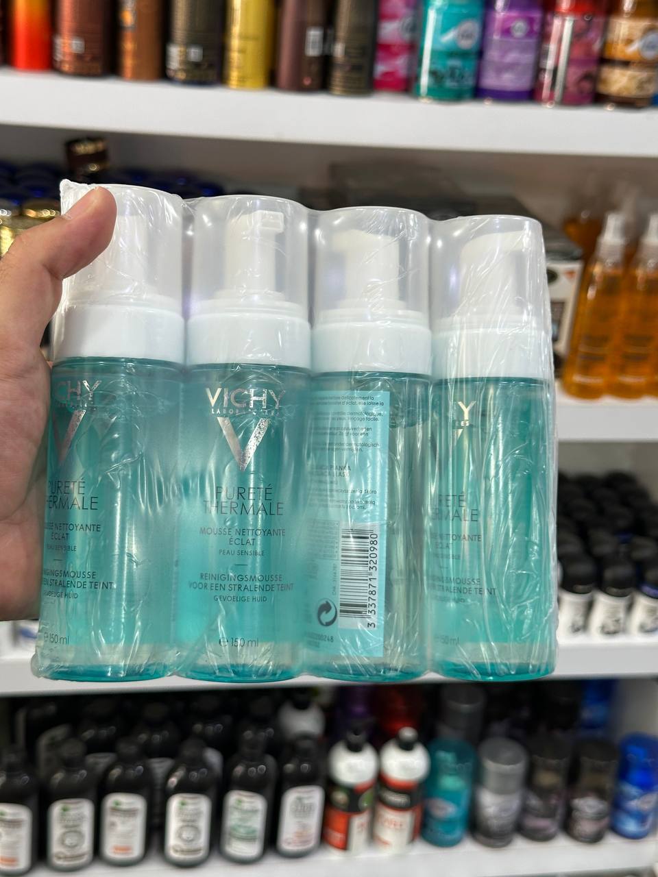 فوم شستشو و درخشان کننده ویشی با حجم ۱۵۰ میلی‌لیتر Vichy