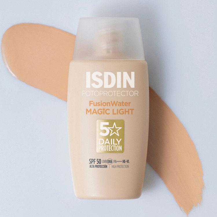ضدآفتاب رنگی ایزدین فیوژن واتر مجیک لایت SPF 50